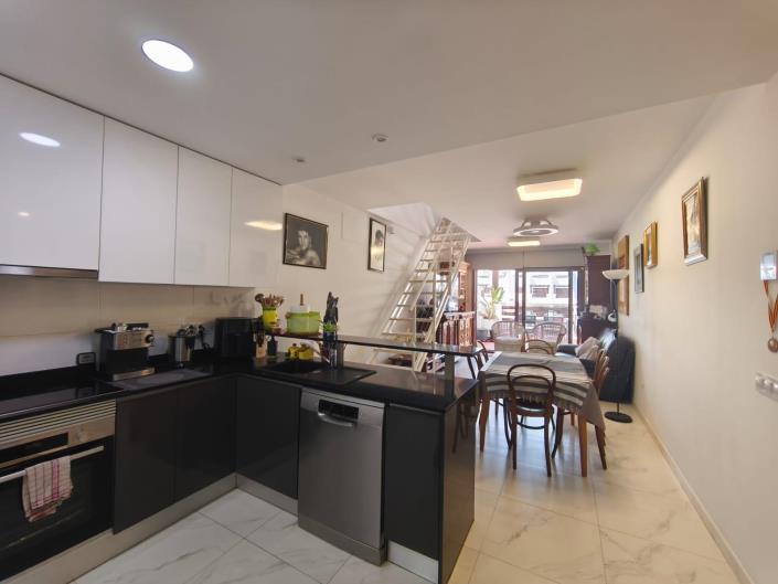 Image No.19-3 Bed Apartment for sale