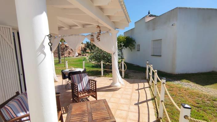 Image No.3-2 Bed House for sale