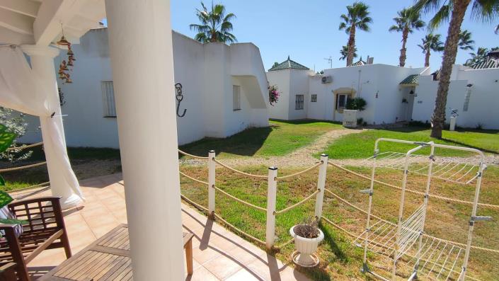 Image No.4-2 Bed House for sale