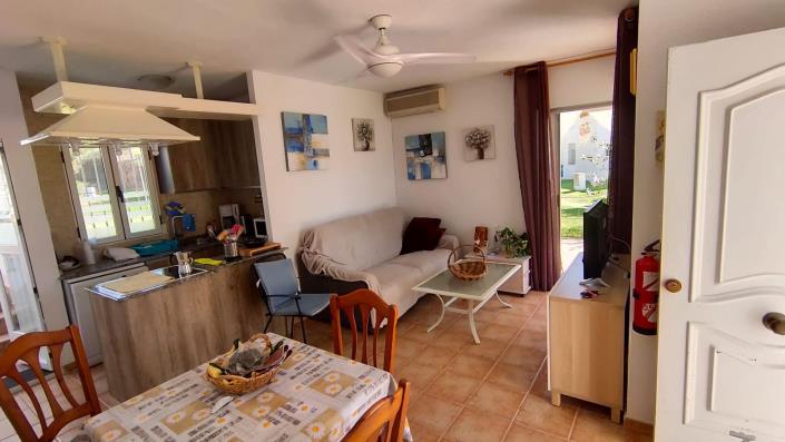 Image No.6-2 Bed House for sale