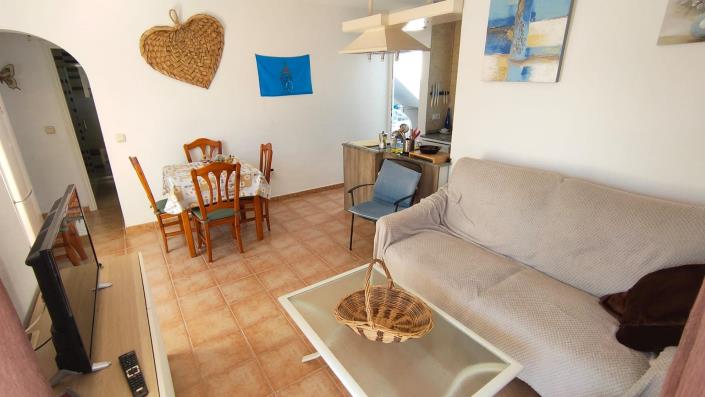 Image No.7-2 Bed House for sale