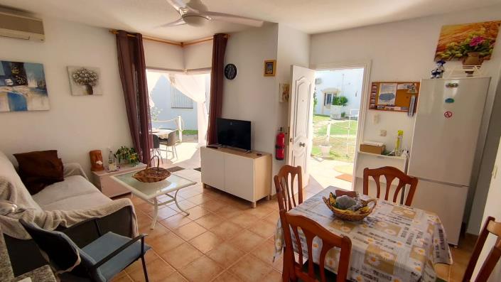 Image No.9-2 Bed House for sale