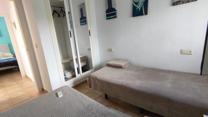 Image No.18-2 Bed House for sale