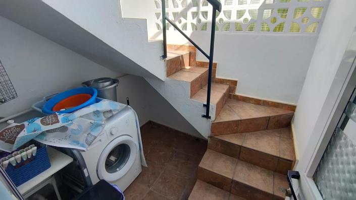 Image No.19-2 Bed House for sale