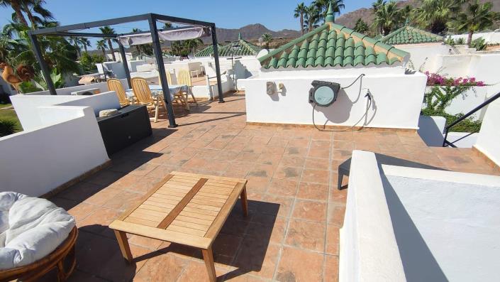 Image No.20-2 Bed House for sale