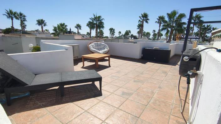 Image No.21-2 Bed House for sale