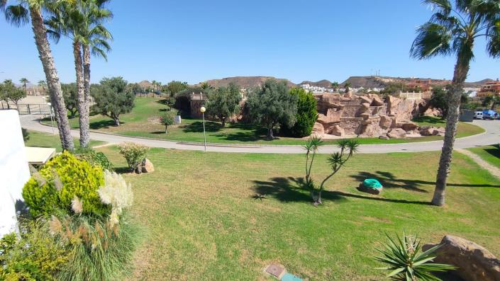 Image No.24-2 Bed House for sale