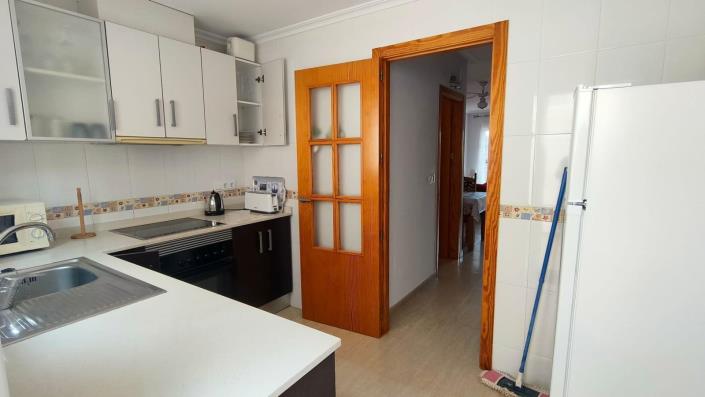 Image No.8-2 Bed House for sale