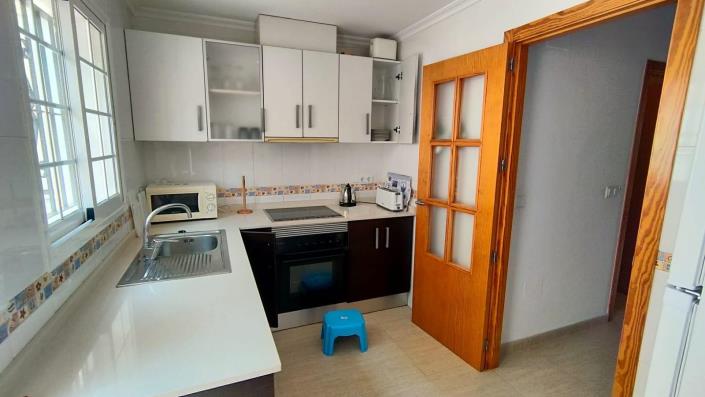 Image No.11-2 Bed House for sale