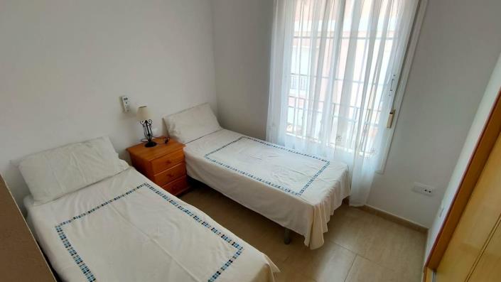 Image No.17-2 Bed House for sale