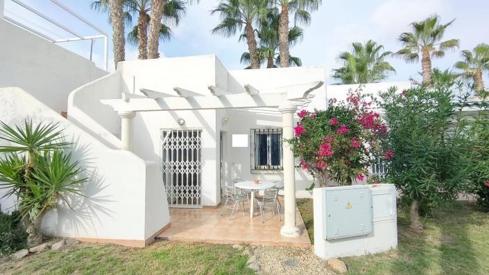 Image No.2-2 Bed House for sale