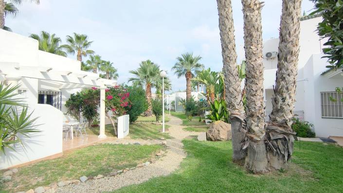 Image No.3-2 Bed House for sale