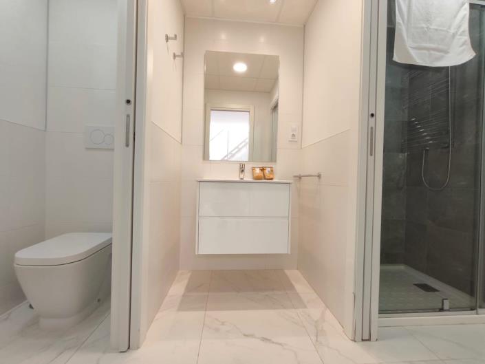 Image No.10-1 Bed Apartment for sale