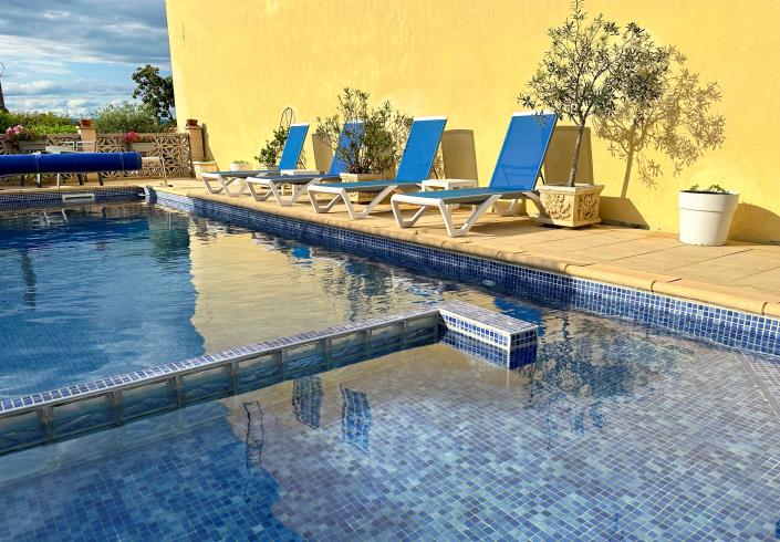 Image No.24-4 Bed Villa / Detached for sale