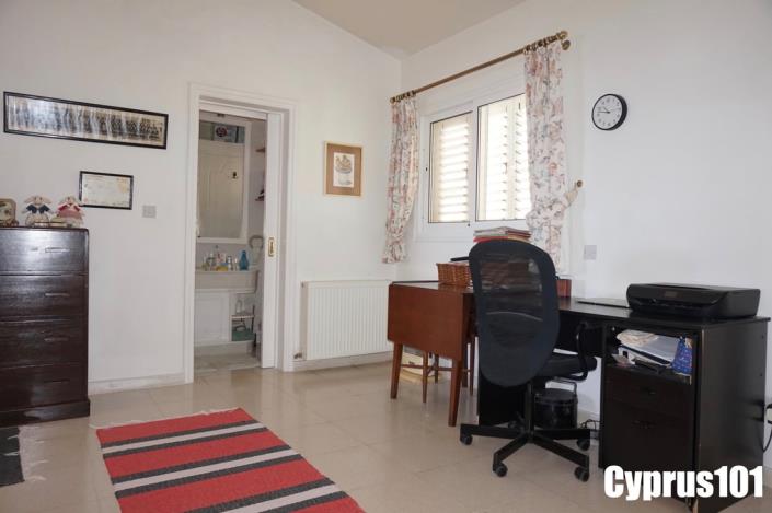 Image No.32-3 Bed Bungalow for sale