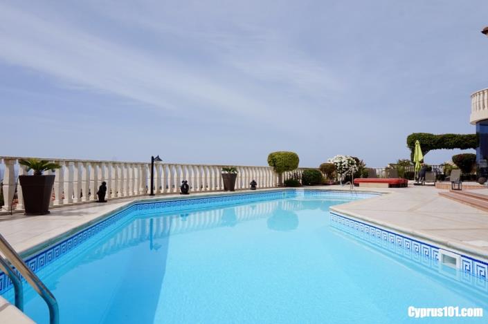 Image No.6-4 Bed Villa / Detached for sale