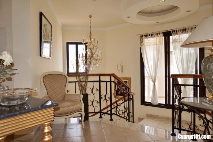 Image No.23-4 Bed Villa / Detached for sale