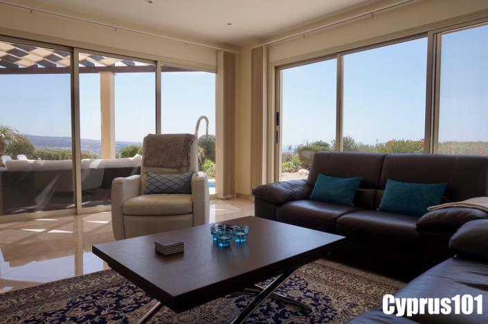 Image No.19-3 Bed Villa / Detached for sale