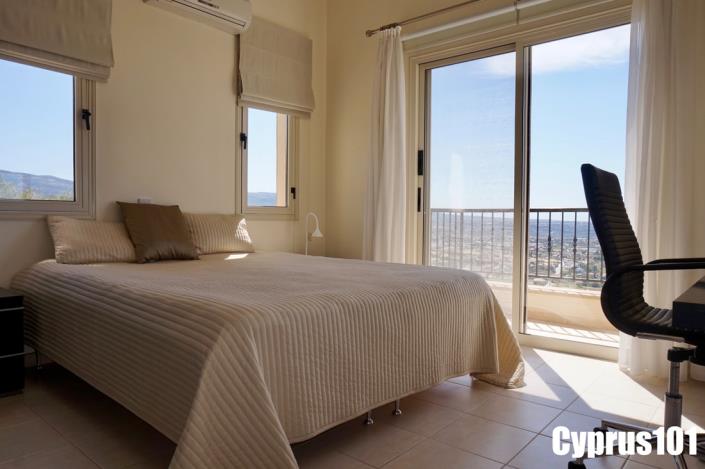 Image No.31-3 Bed Villa / Detached for sale