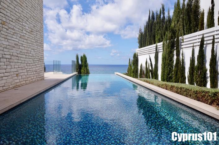 Image No.14-5 Bed Villa / Detached for sale