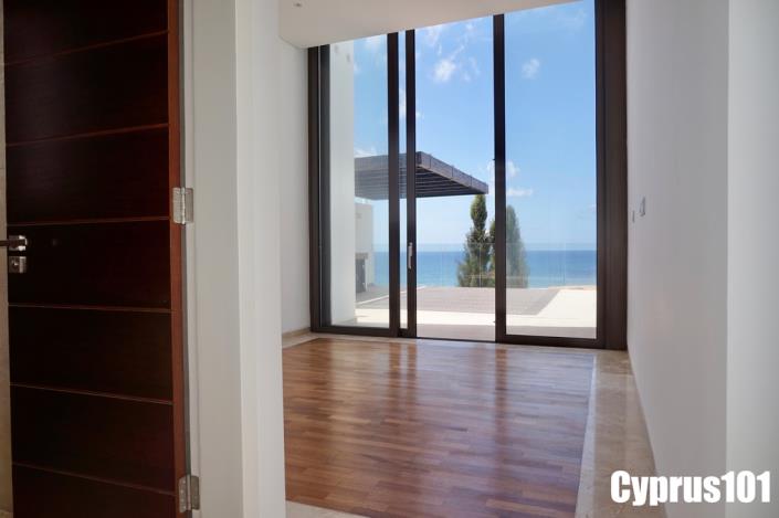 Image No.27-5 Bed Villa / Detached for sale