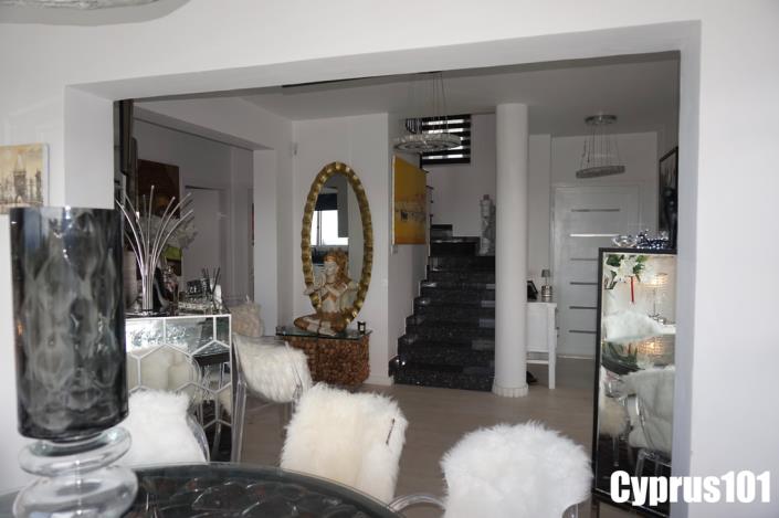 Image No.18-4 Bed Villa / Detached for sale