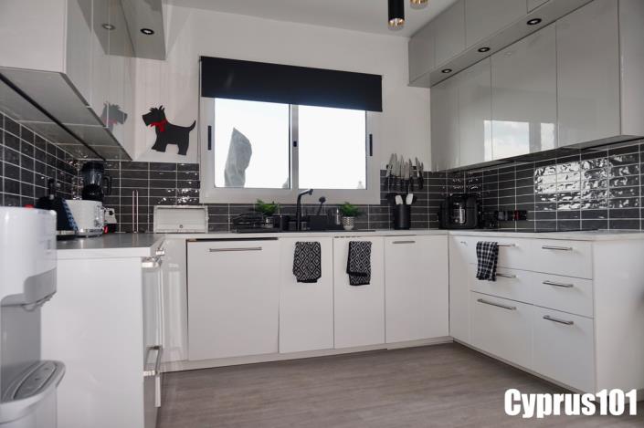 Image No.23-4 Bed Villa / Detached for sale