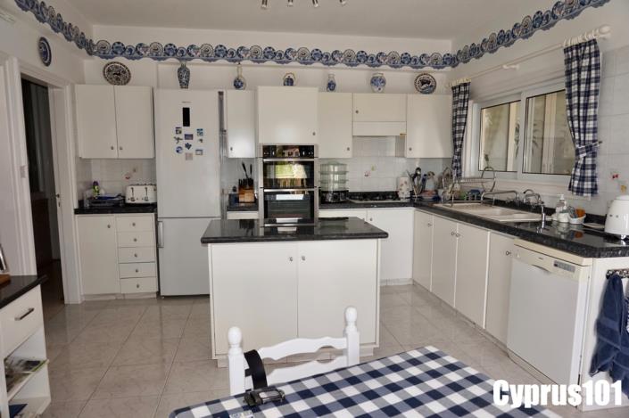 Image No.21-5 Bed Villa / Detached for sale