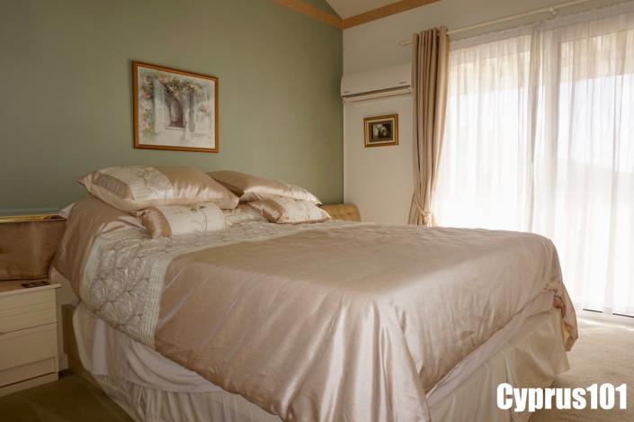 Image No.32-5 Bed Villa / Detached for sale