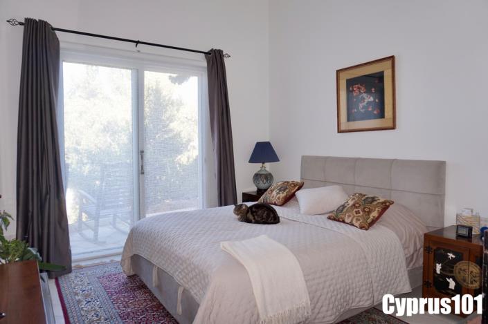 Image No.23-3 Bed Villa / Detached for sale