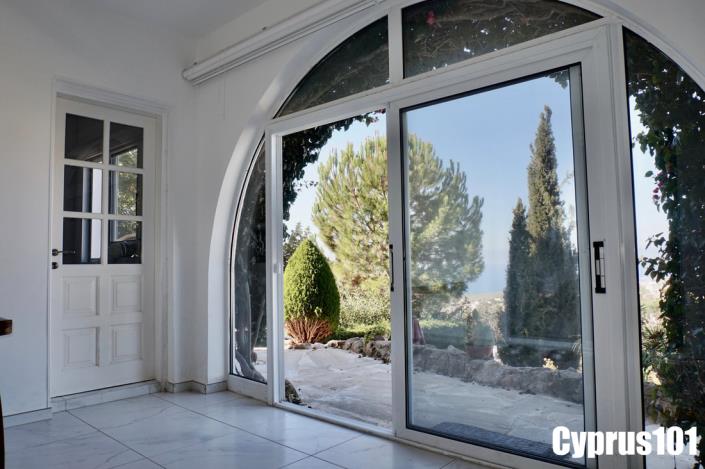 Image No.34-3 Bed Villa / Detached for sale