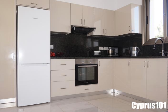 Image No.12-3 Bed Villa / Detached for sale