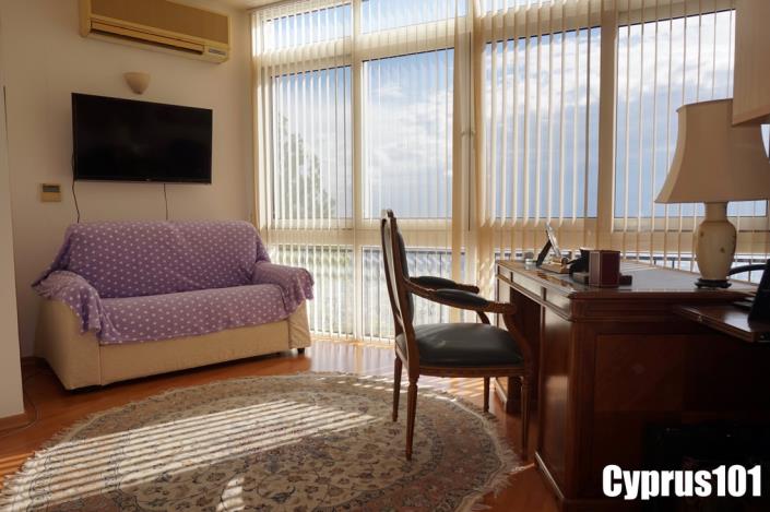 Image No.34-4 Bed Villa / Detached for sale