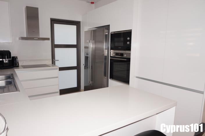 Image No.23-5 Bed Villa / Detached for sale