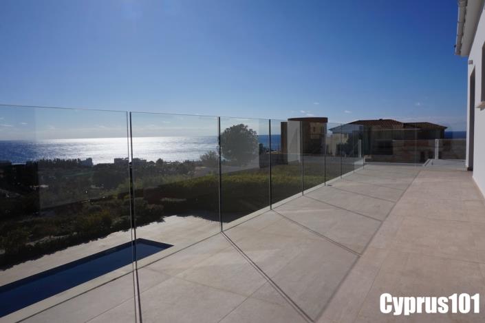 Image No.28-5 Bed Villa / Detached for sale