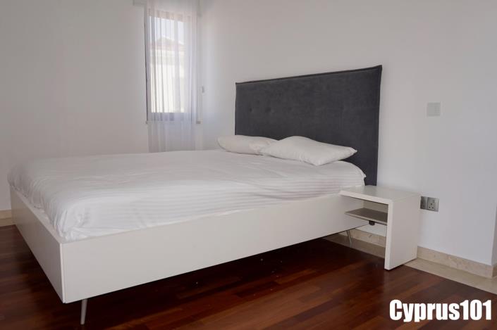 Image No.39-5 Bed Villa / Detached for sale