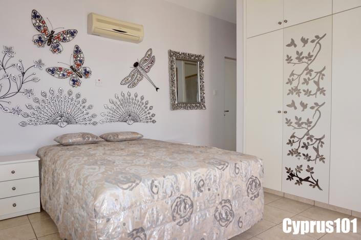 Image No.23-3 Bed Villa / Detached for sale