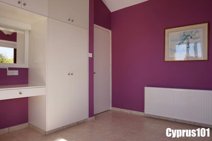 Image No.36-3 Bed Villa / Detached for sale