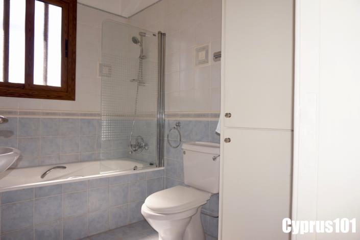 Image No.37-3 Bed Villa / Detached for sale