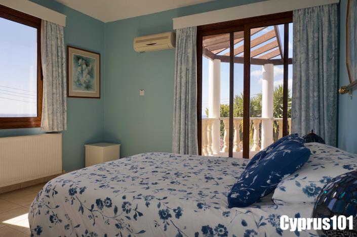 Image No.38-3 Bed Villa / Detached for sale