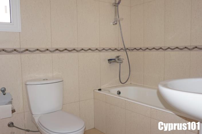 Image No.29-3 Bed Villa / Detached for sale