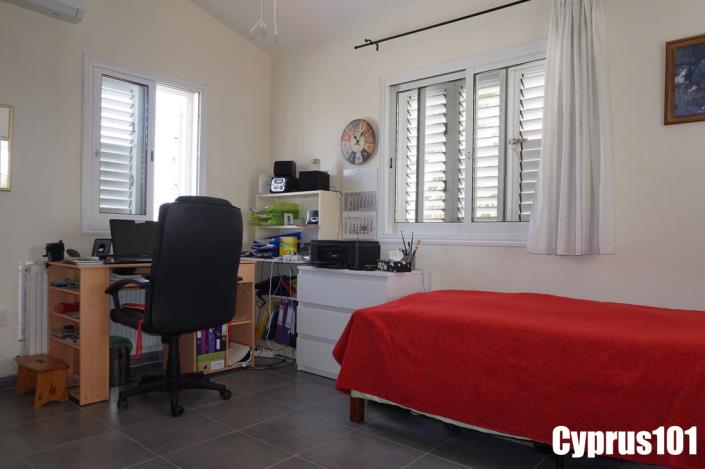 Image No.29-3 Bed Villa / Detached for sale