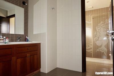 Image No.42-5 Bed Villa / Detached for sale