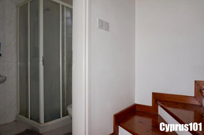 Image No.20-3 Bed Villa / Detached for sale