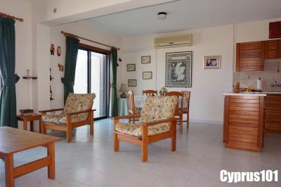 9-Chloraka-apartment-with-sea-views-Property-1344