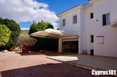 3-Tala-Paphos-villa-with-sea-mountain-views-Property-1346