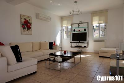 10-Tala-Paphos-villa-with-sea-mountain-views-Property-1346