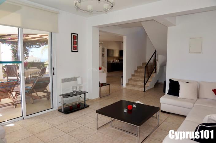 Image No.11-3 Bed Villa / Detached for sale