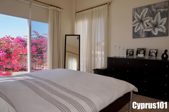 Image No.19-3 Bed Villa / Detached for sale