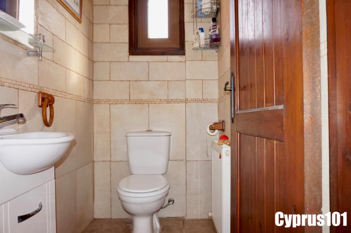 Image No.21-3 Bed Villa / Detached for sale